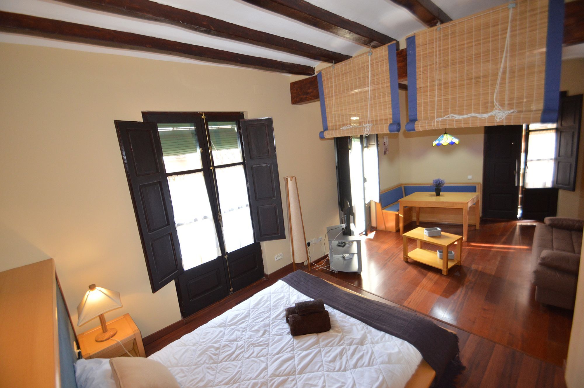 Tarragona Suites 70- Cavallers Luaran gambar